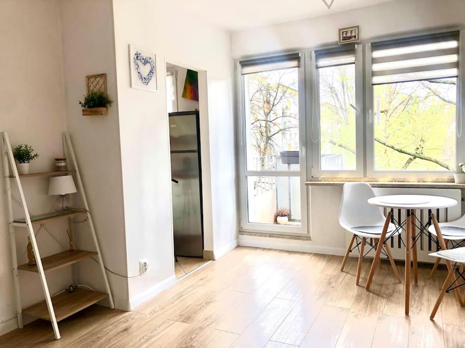Miejskie Mieszkanie Apartamento Varsóvia Exterior foto