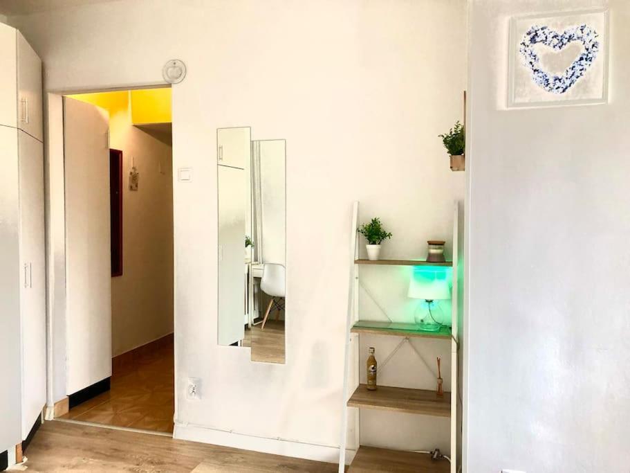 Miejskie Mieszkanie Apartamento Varsóvia Exterior foto