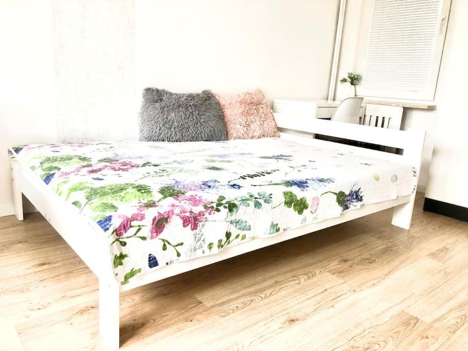 Miejskie Mieszkanie Apartamento Varsóvia Exterior foto