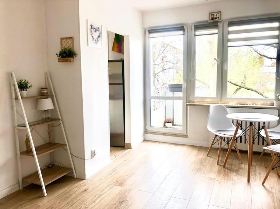 Miejskie Mieszkanie Apartamento Varsóvia Exterior foto