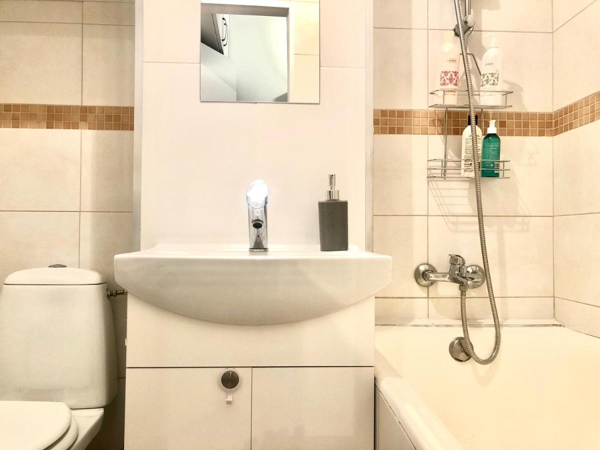 Miejskie Mieszkanie Apartamento Varsóvia Exterior foto
